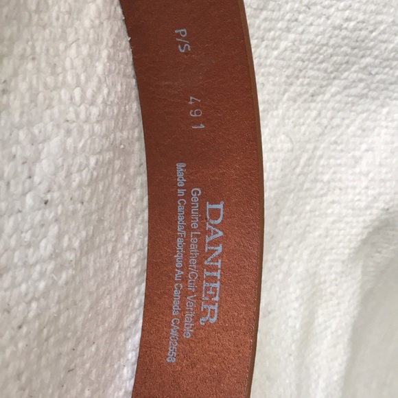 A Danier genuine leather belt. EUC, size small - Picture 2 of 6